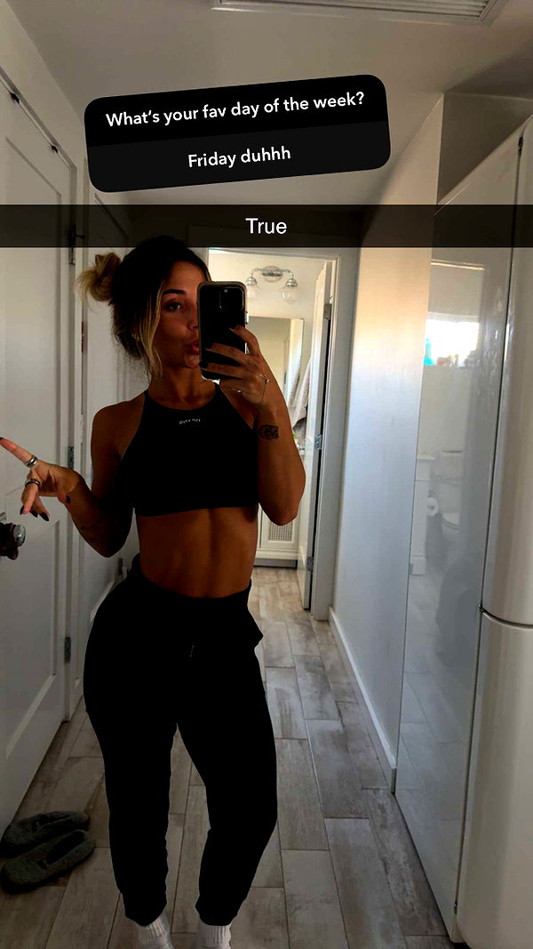 emelye.ender snapchat image archive image