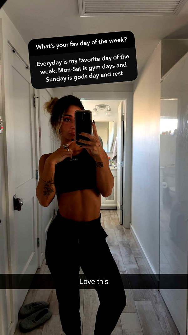 emelye.ender snapchat image archive image