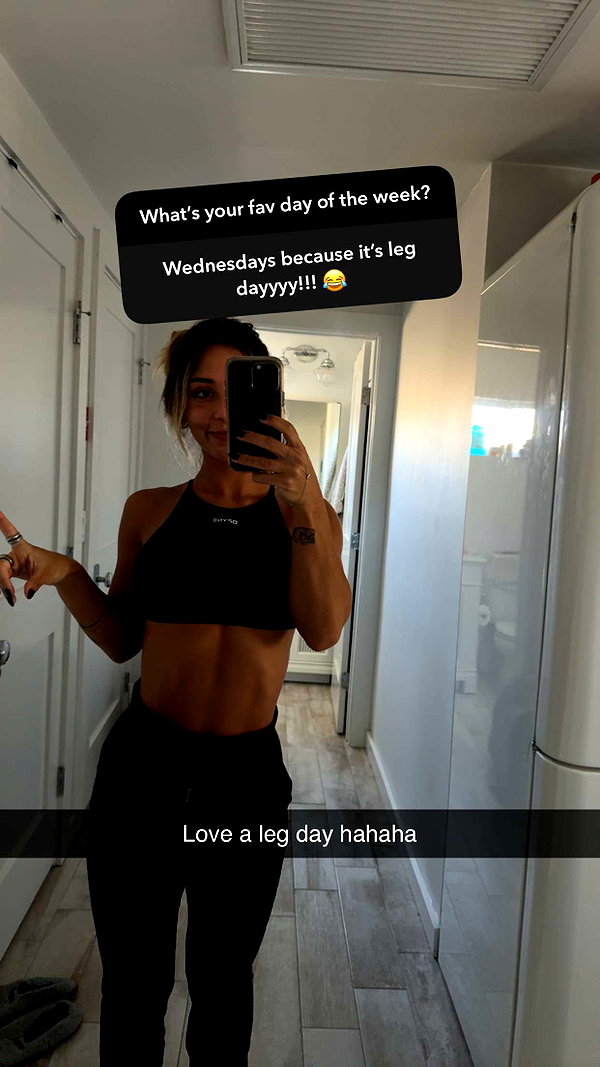 emelye.ender snapchat image archive image