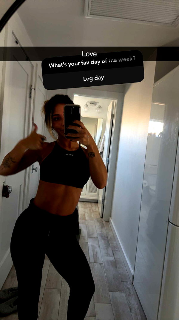 emelye.ender snapchat image archive image
