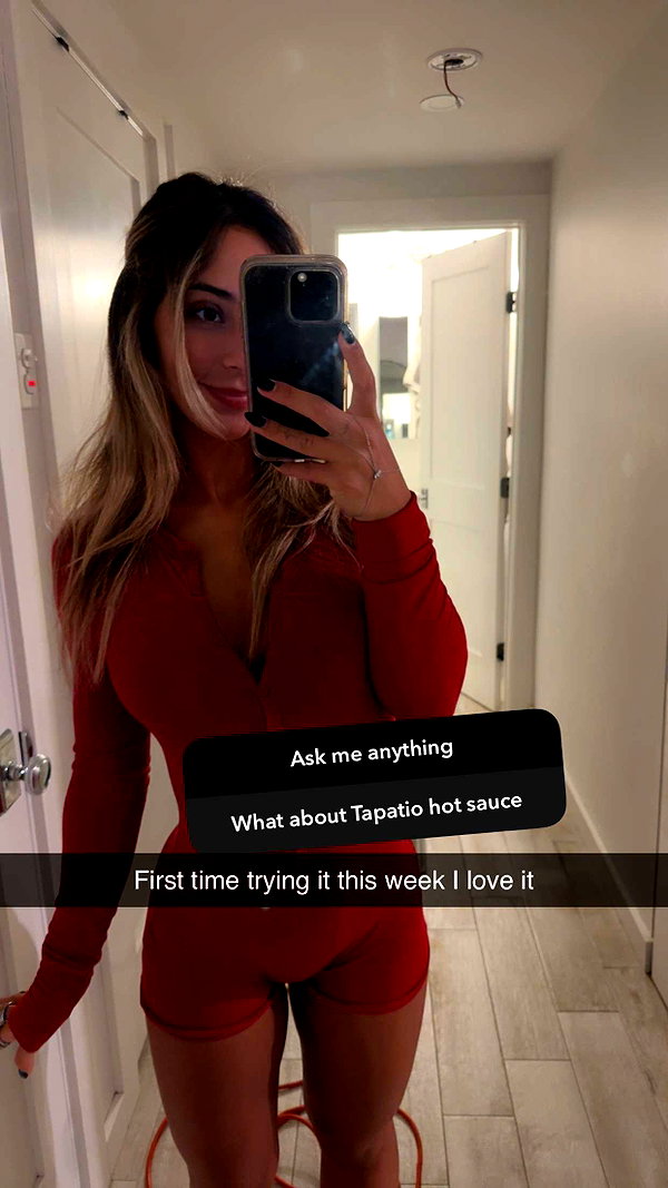 emelye.ender snapchat image archive image