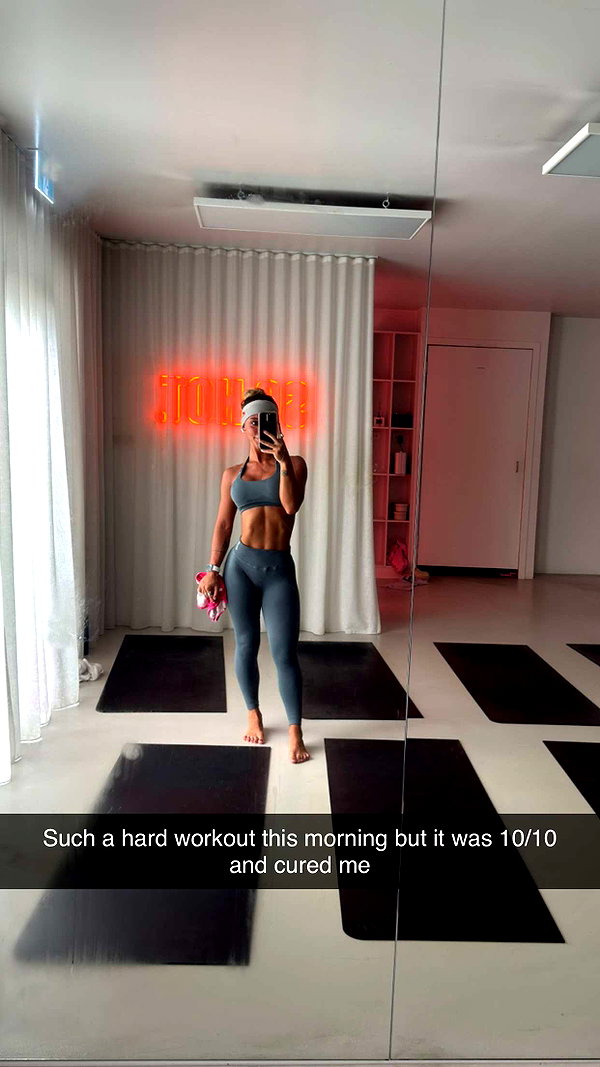emelye.ender snapchat image archive image