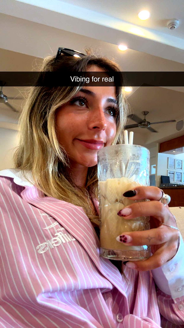 emelye.ender snapchat image archive image
