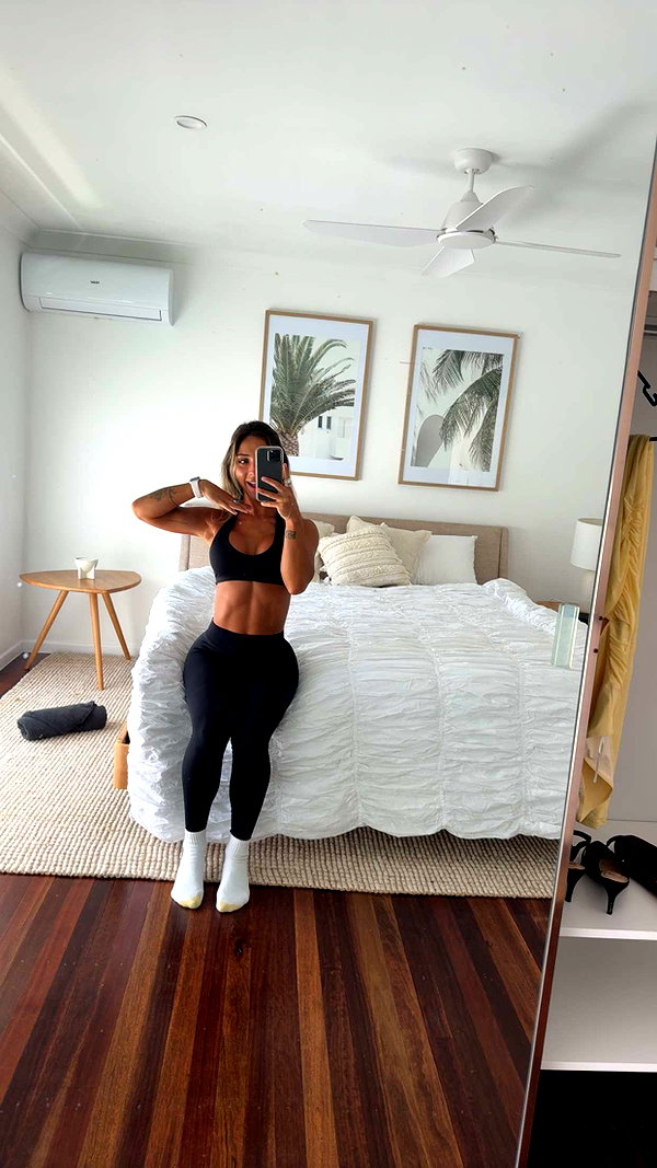 emelye.ender snapchat image archive image