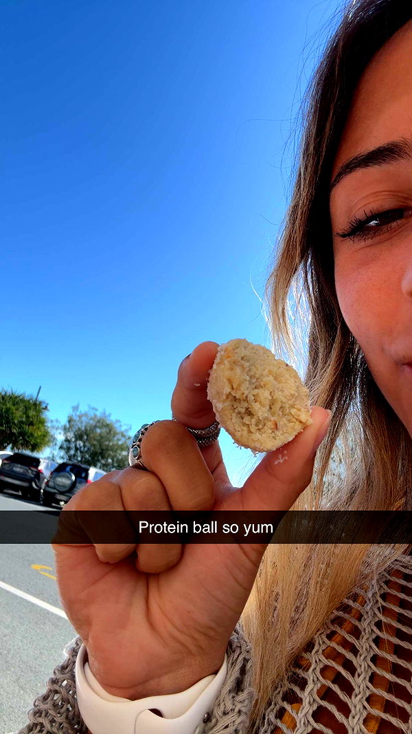 emelye.ender snapchat image archive image