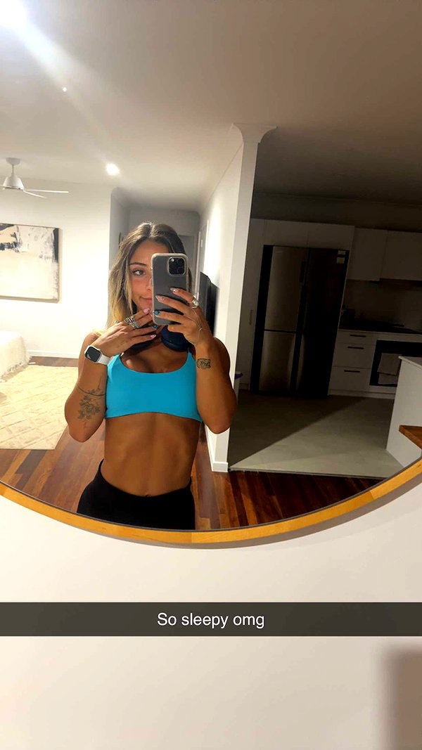 emelye.ender snapchat image archive image