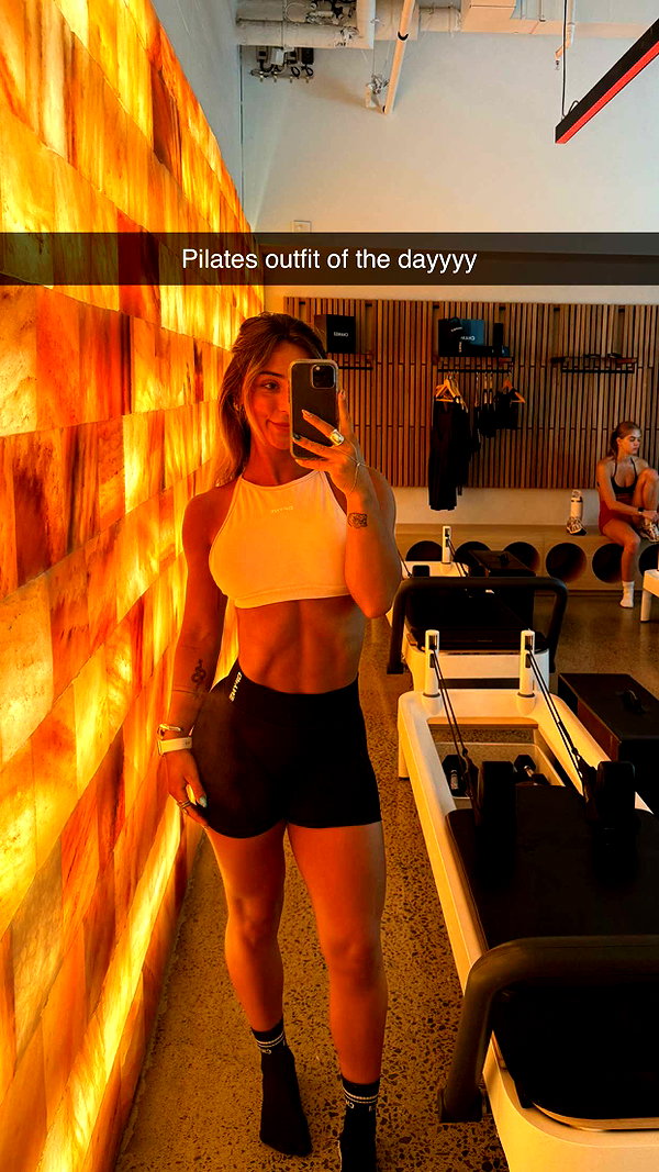 emelye.ender snapchat image archive image