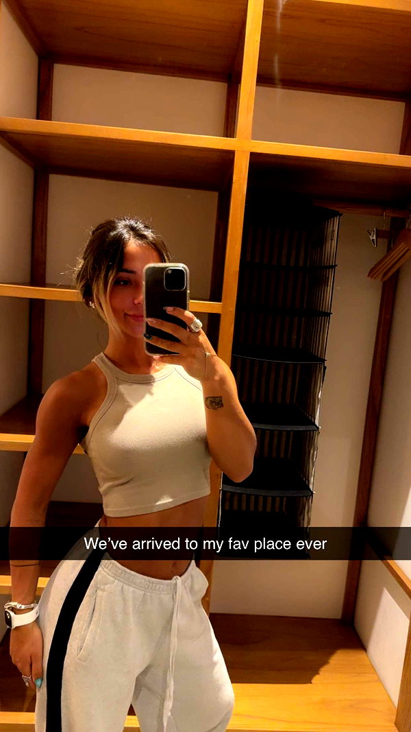 emelye.ender snapchat image archive image