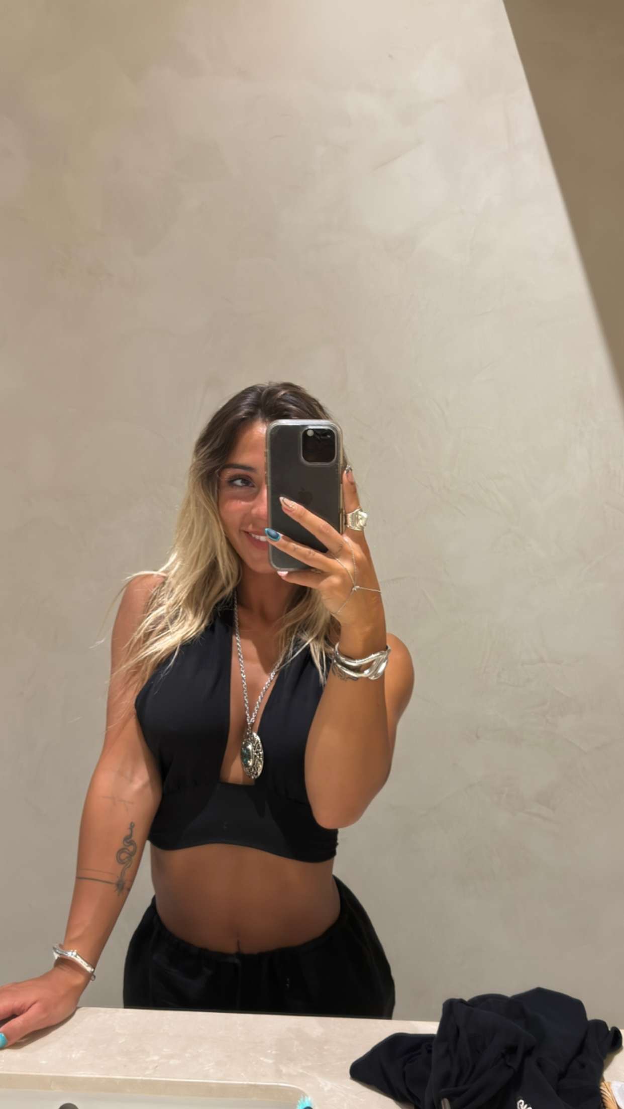 emelye.ender snapchat image archive image