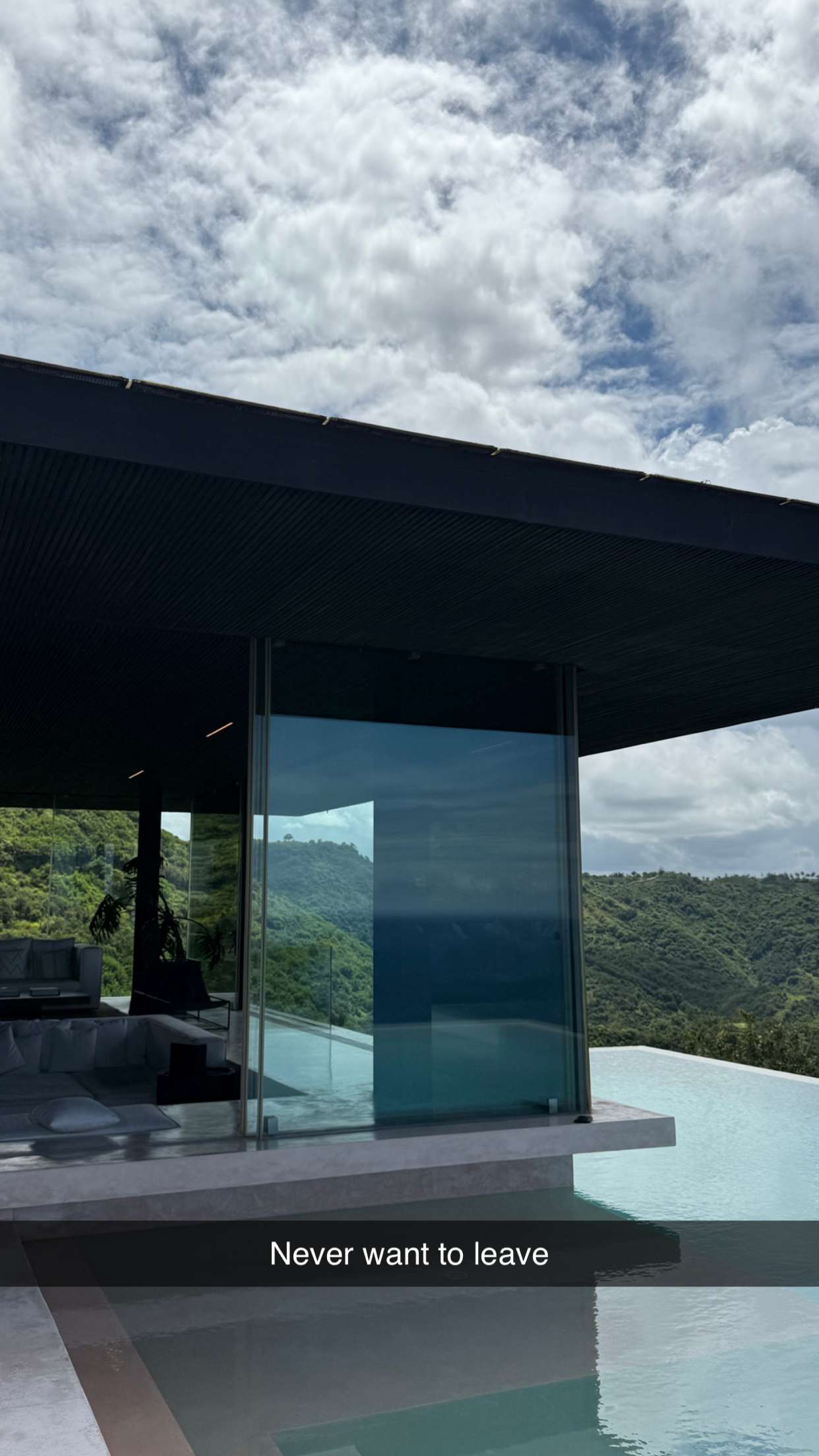 emelye.ender snapchat image archive image