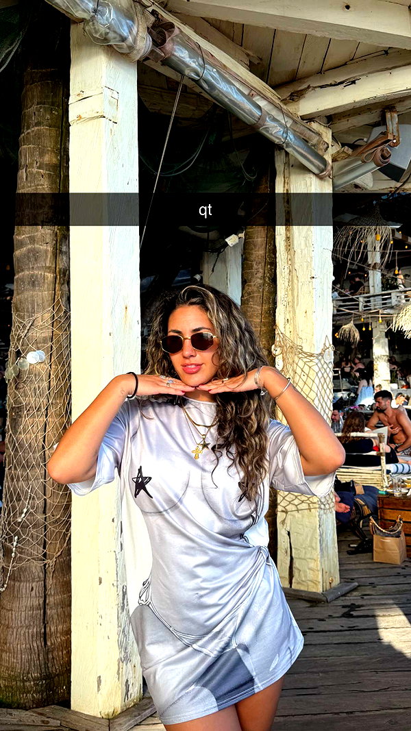 emelye.ender snapchat image archive image