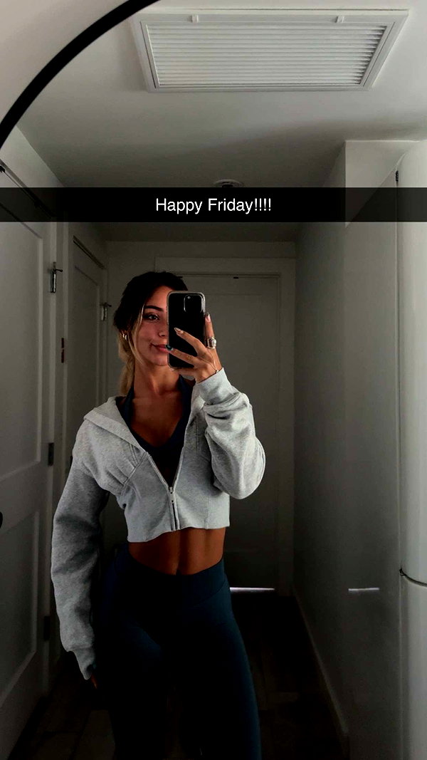 emelye.ender snapchat image archive image