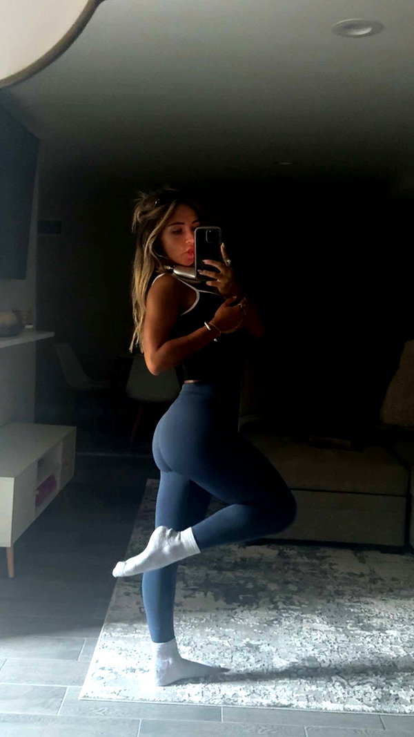 emelye.ender snapchat image archive image