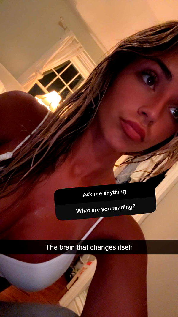 emelye.ender snapchat image archive image