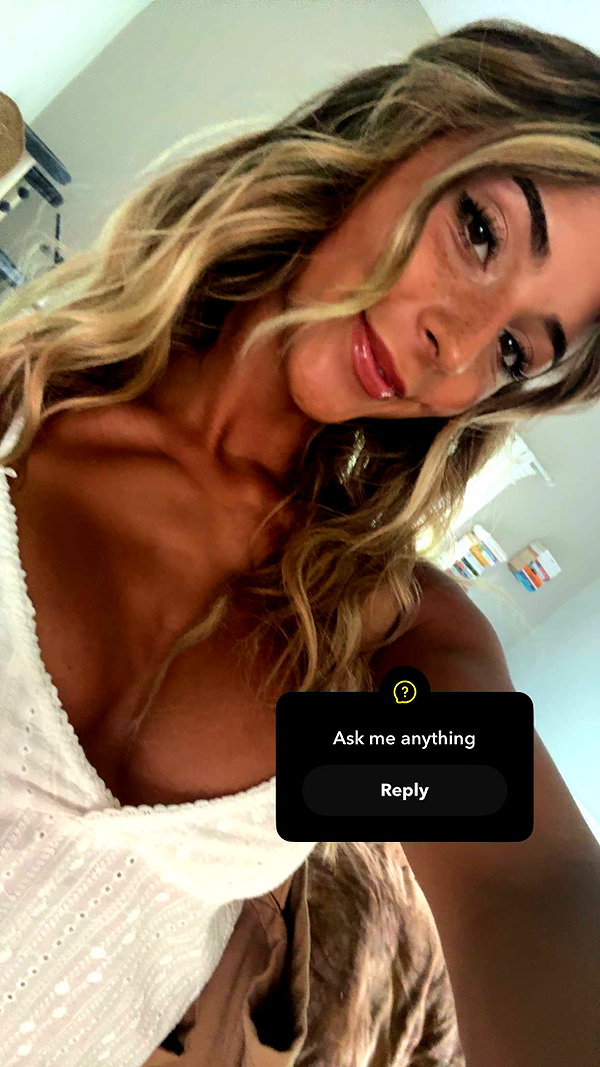 emelye.ender snapchat image archive image
