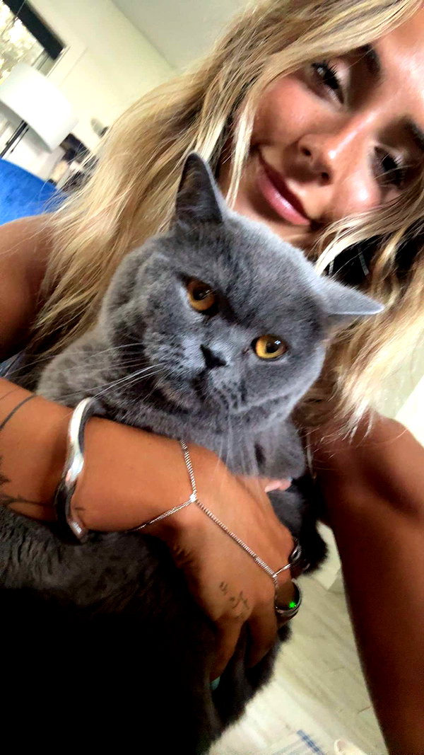 emelye.ender snapchat image archive image