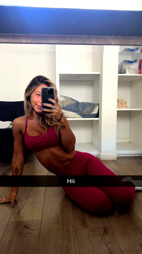 emelye.ender snapchat image archive image