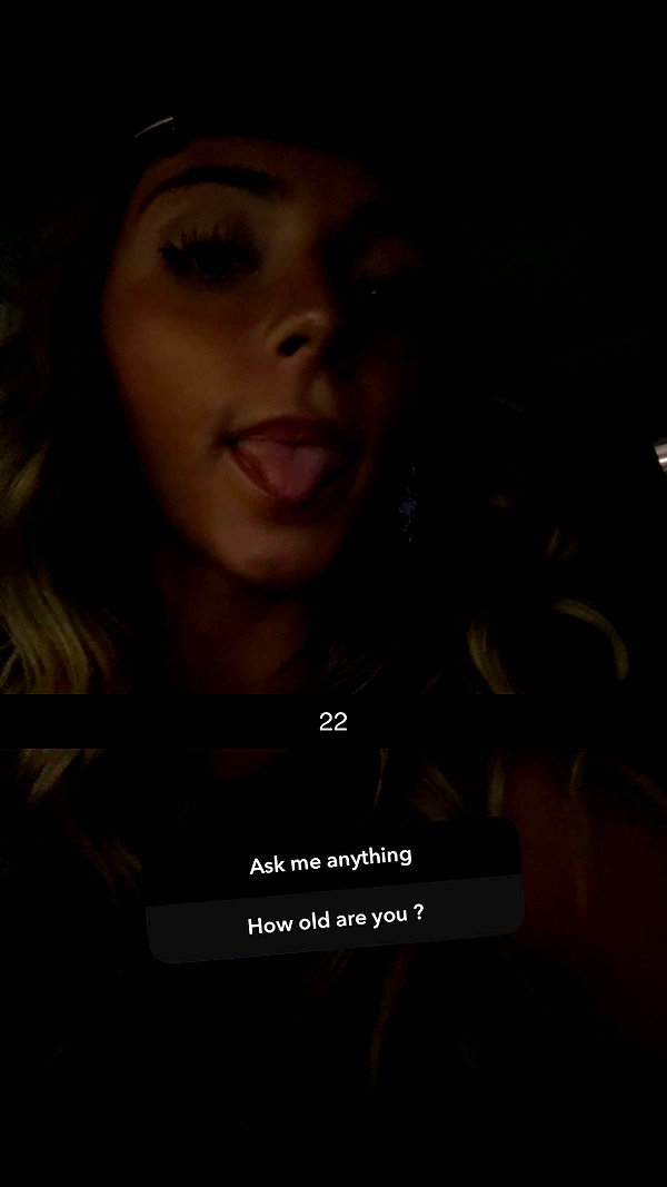 emelye.ender snapchat image archive image