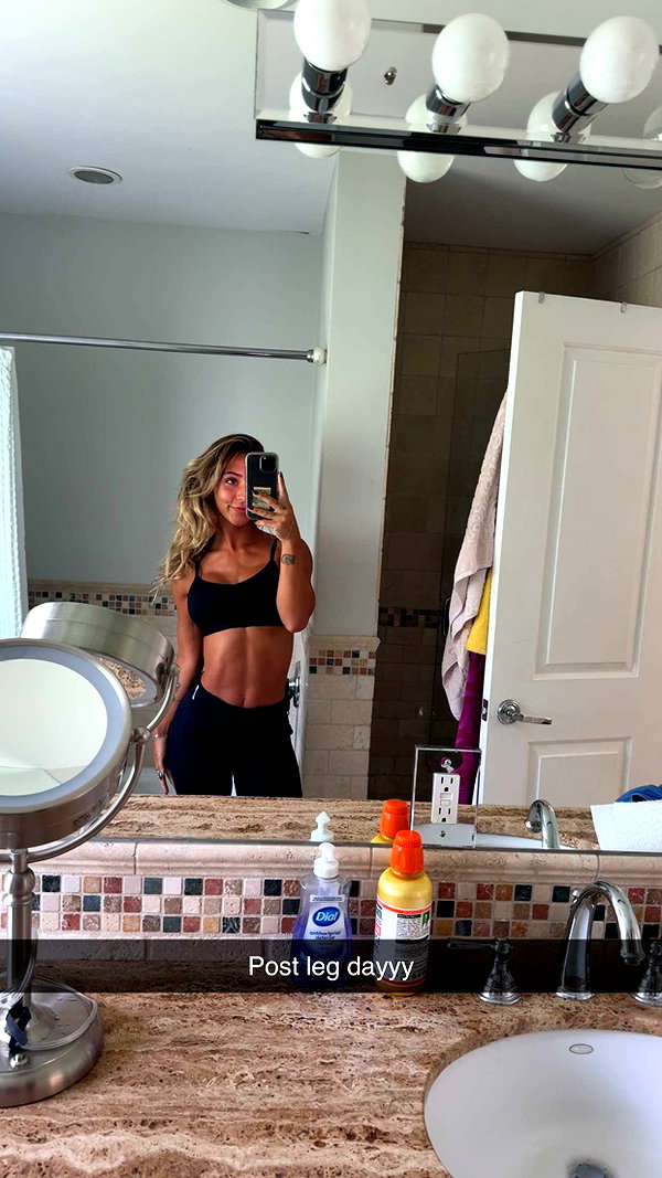 emelye.ender snapchat image archive image