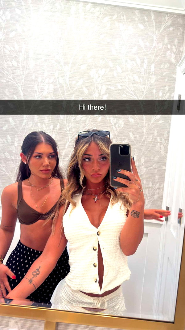 emelye.ender snapchat image archive image