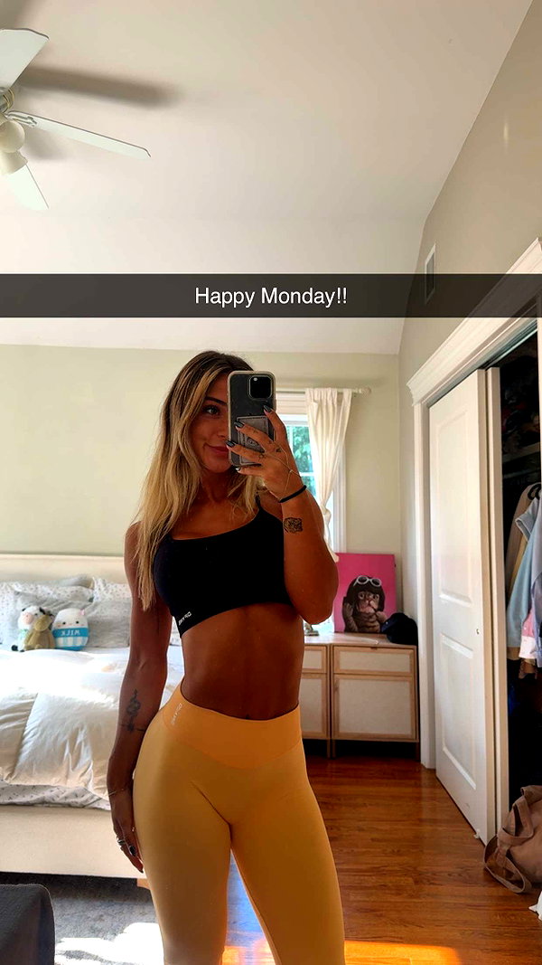 emelye.ender snapchat image archive image