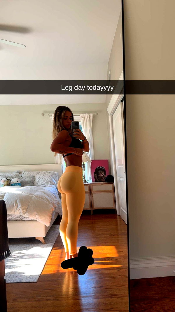 emelye.ender snapchat image archive image