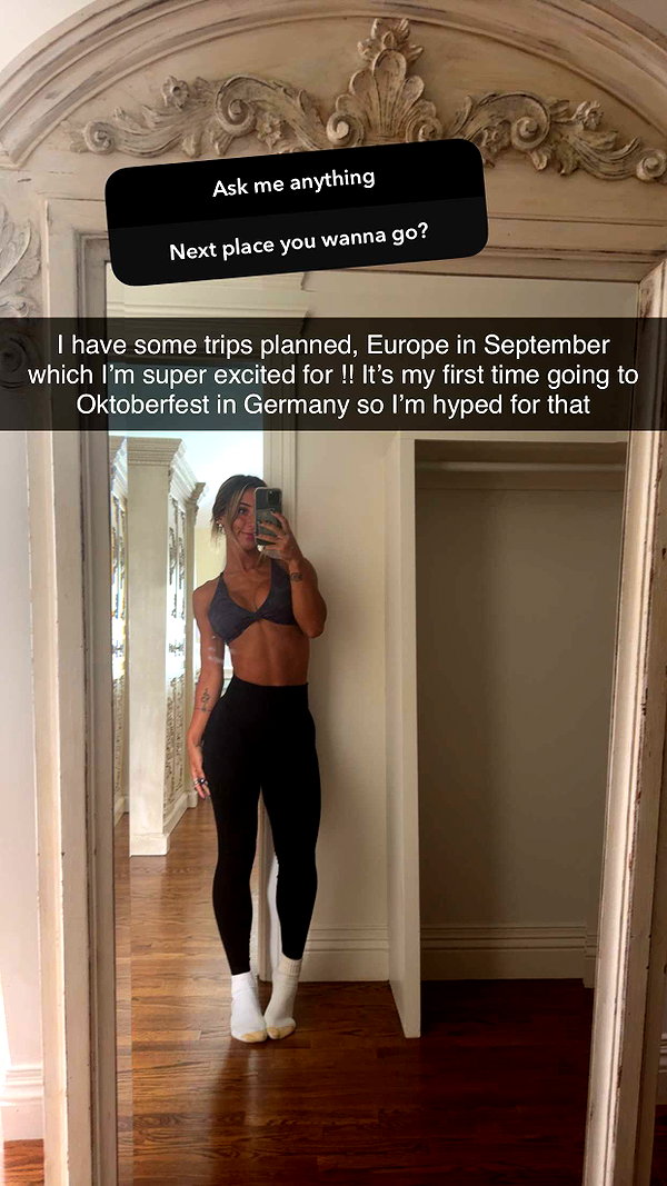 emelye.ender snapchat image archive image