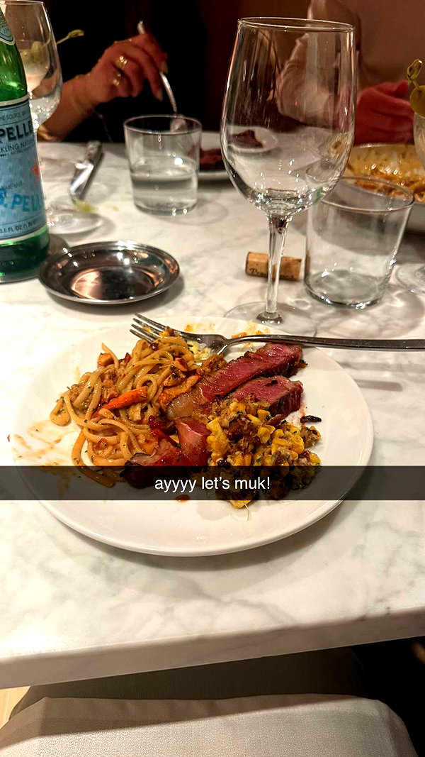 emelye.ender snapchat image archive image