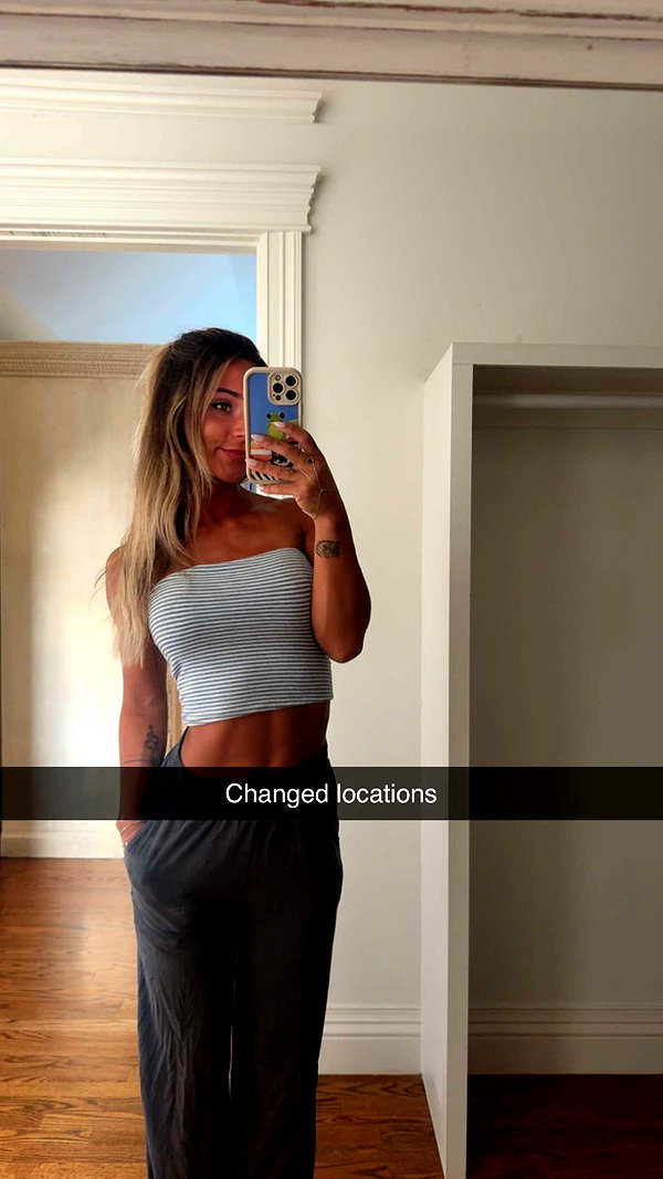 emelye.ender snapchat image archive image