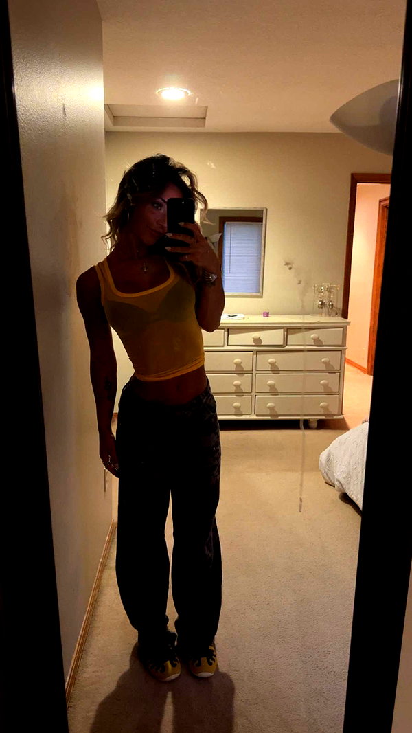 emelye.ender snapchat image archive image