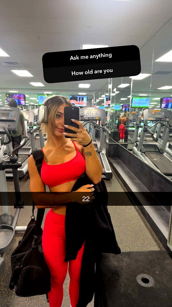 emelye.ender snapchat image archive image