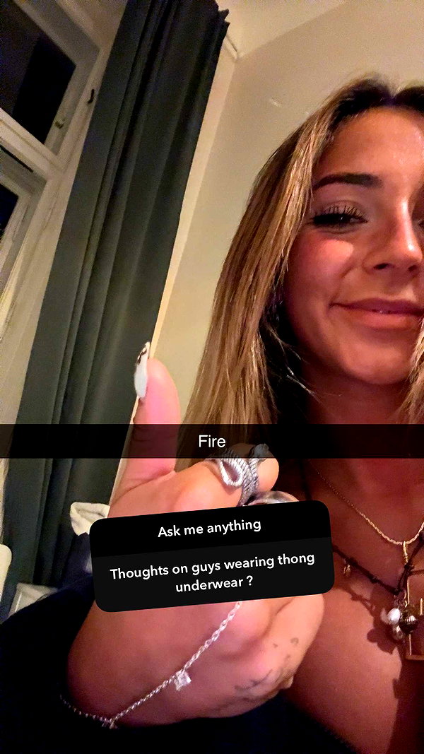 emelye.ender snapchat image archive image