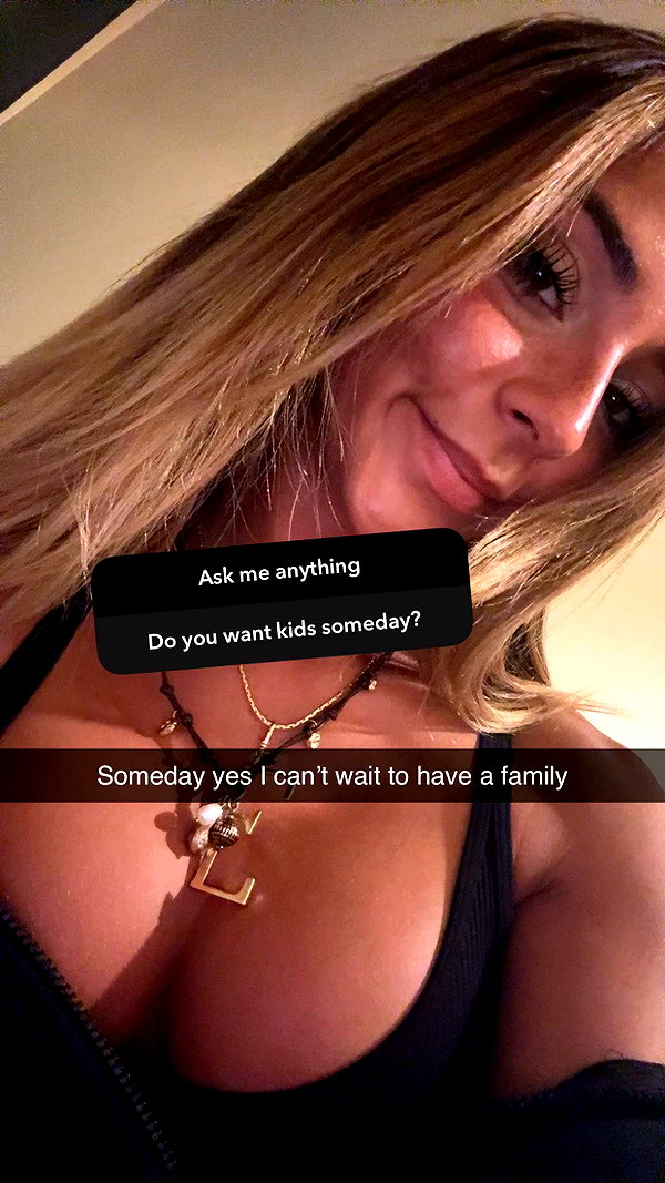 emelye.ender snapchat image archive image