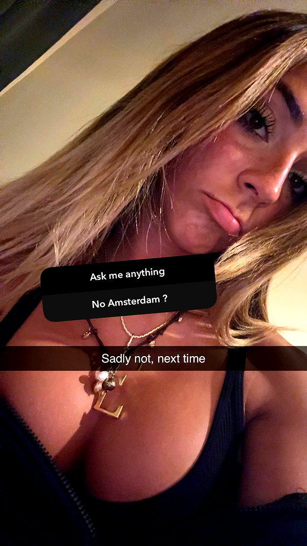 emelye.ender snapchat image archive image