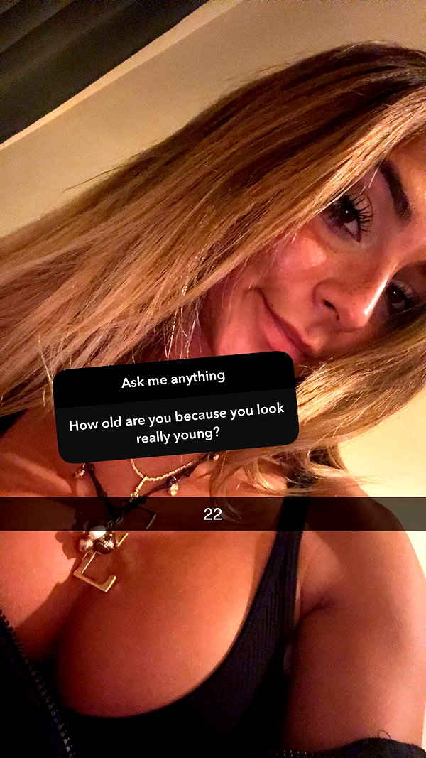 emelye.ender snapchat image archive image