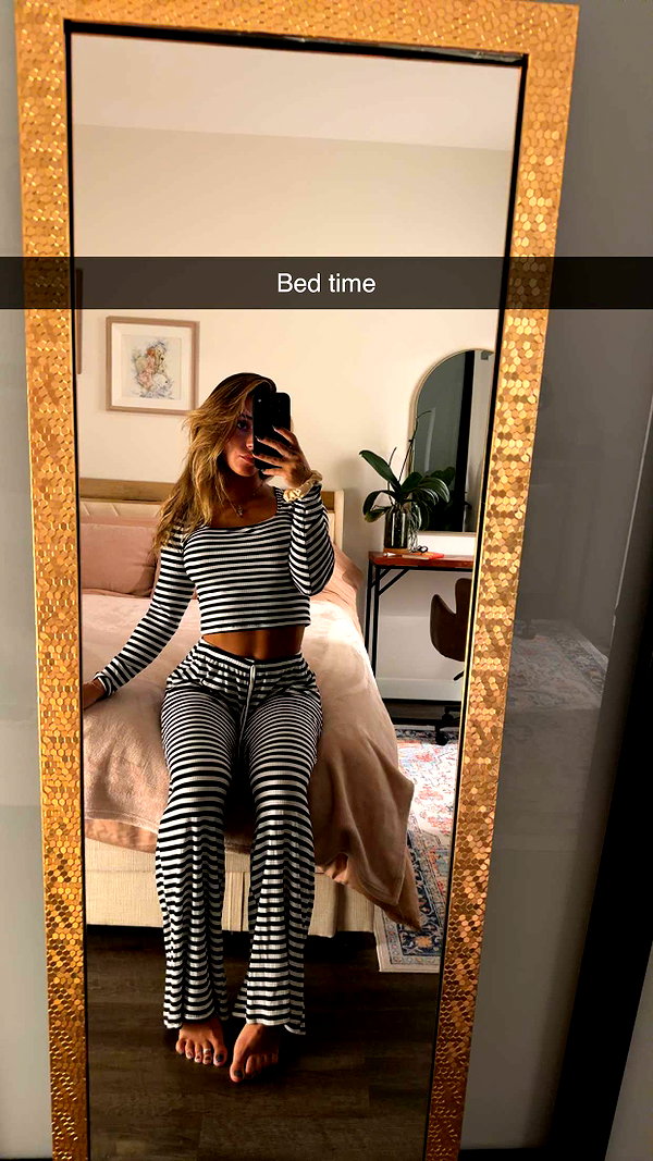 emelye.ender snapchat image archive image