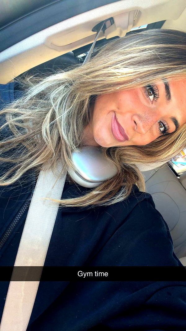 emelye.ender snapchat image archive image