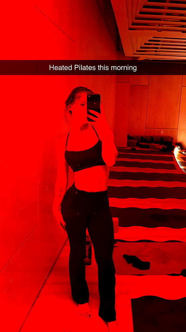 emelye.ender snapchat image archive image