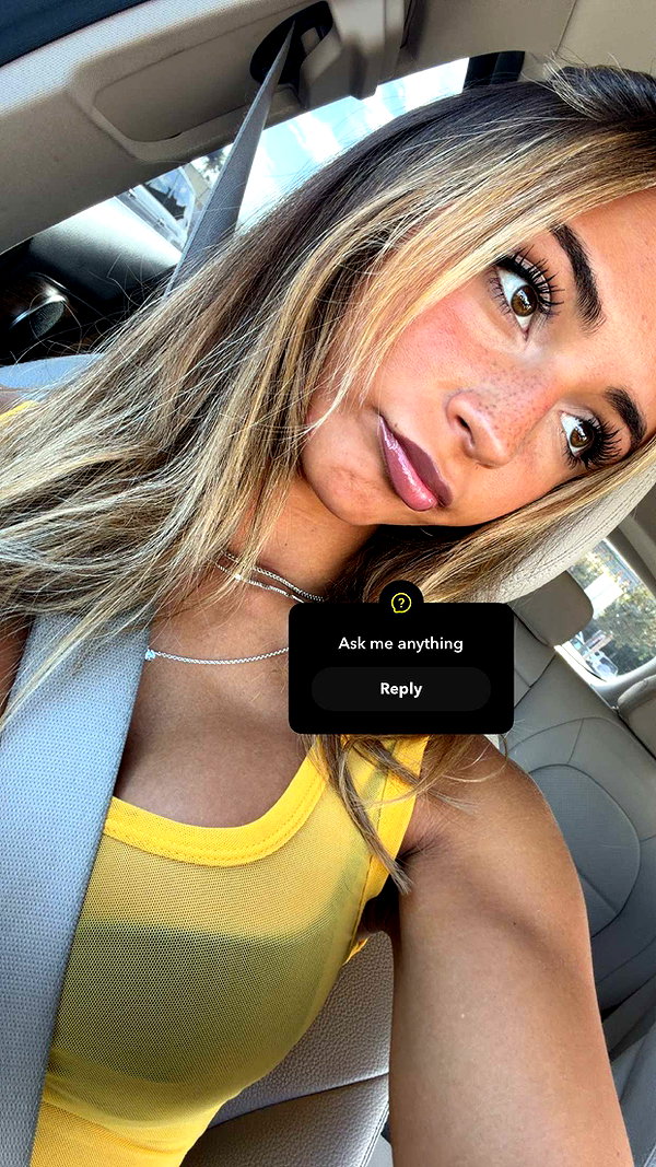 emelye.ender snapchat image archive image