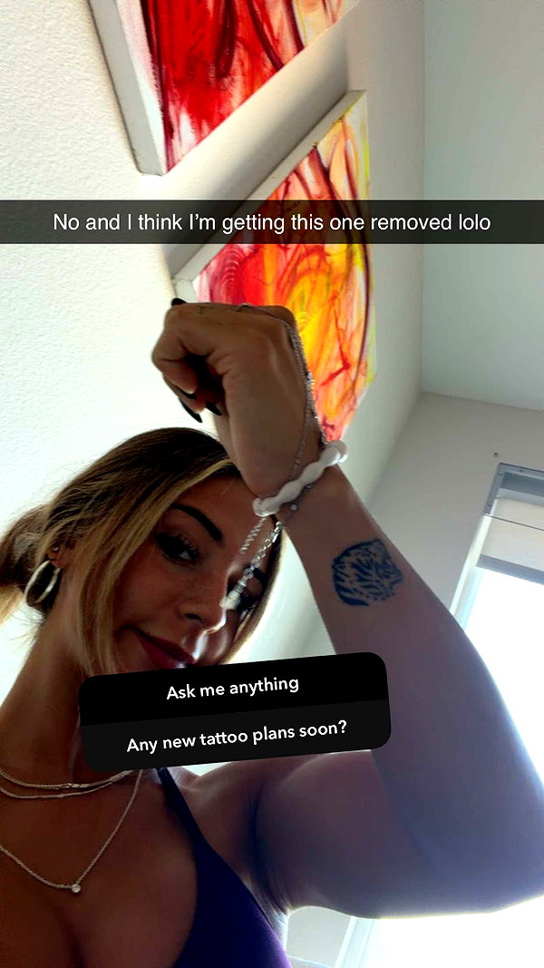 emelye.ender snapchat image archive image