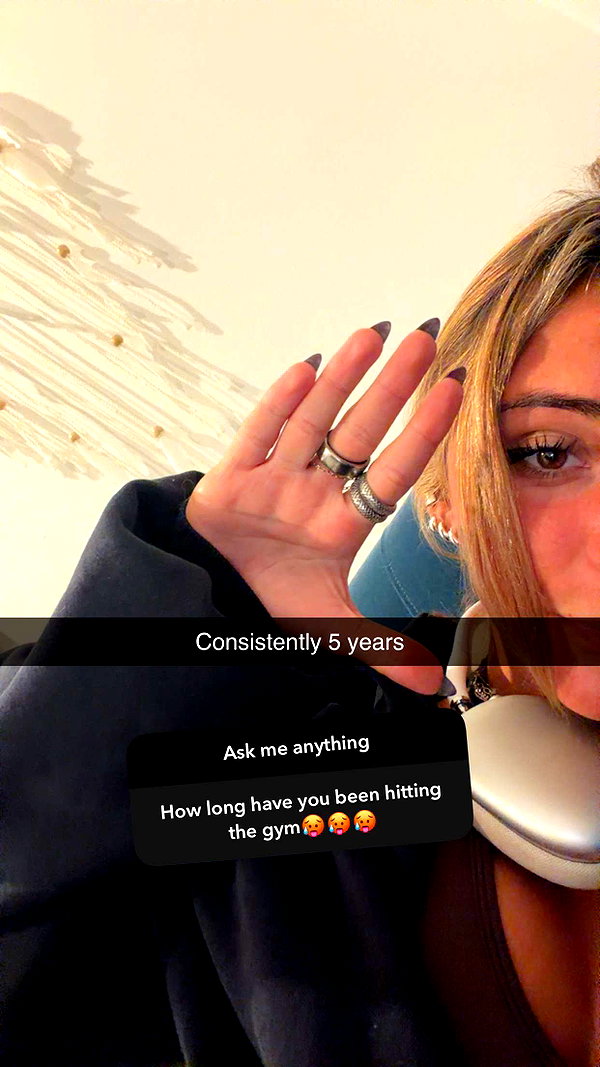emelye.ender snapchat image archive image