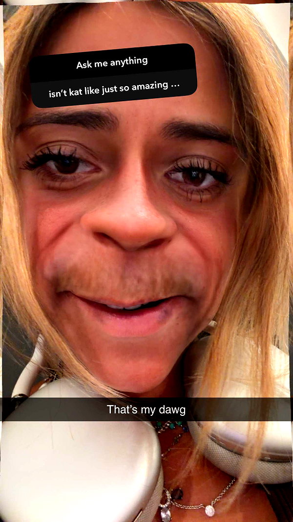 emelye.ender snapchat image archive image