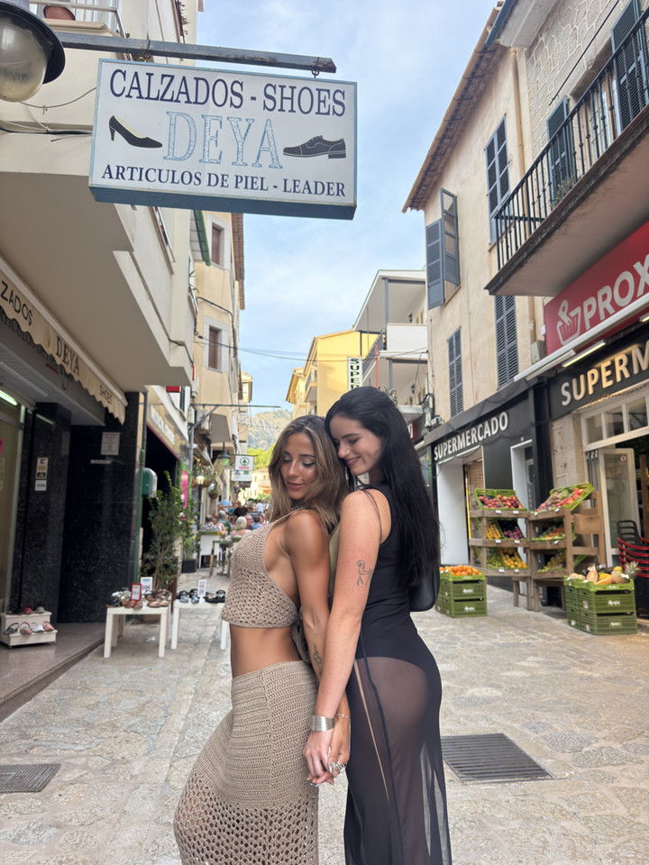 emelye.ender snapchat image archive image