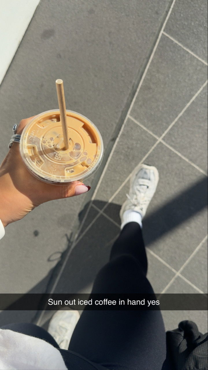 emelye.ender snapchat image archive image