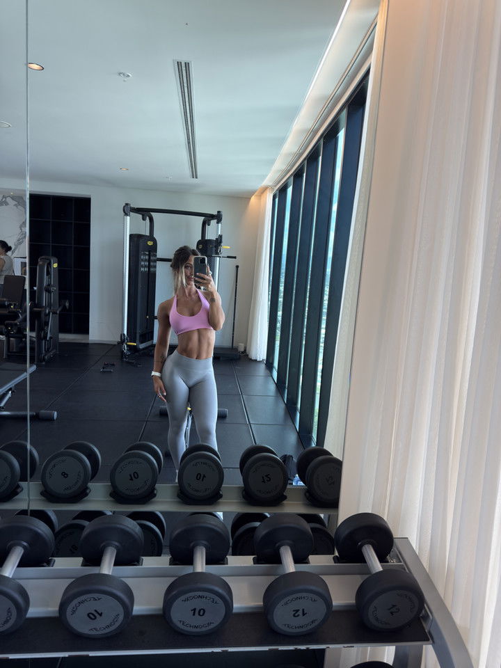 emelye.ender snapchat image archive image