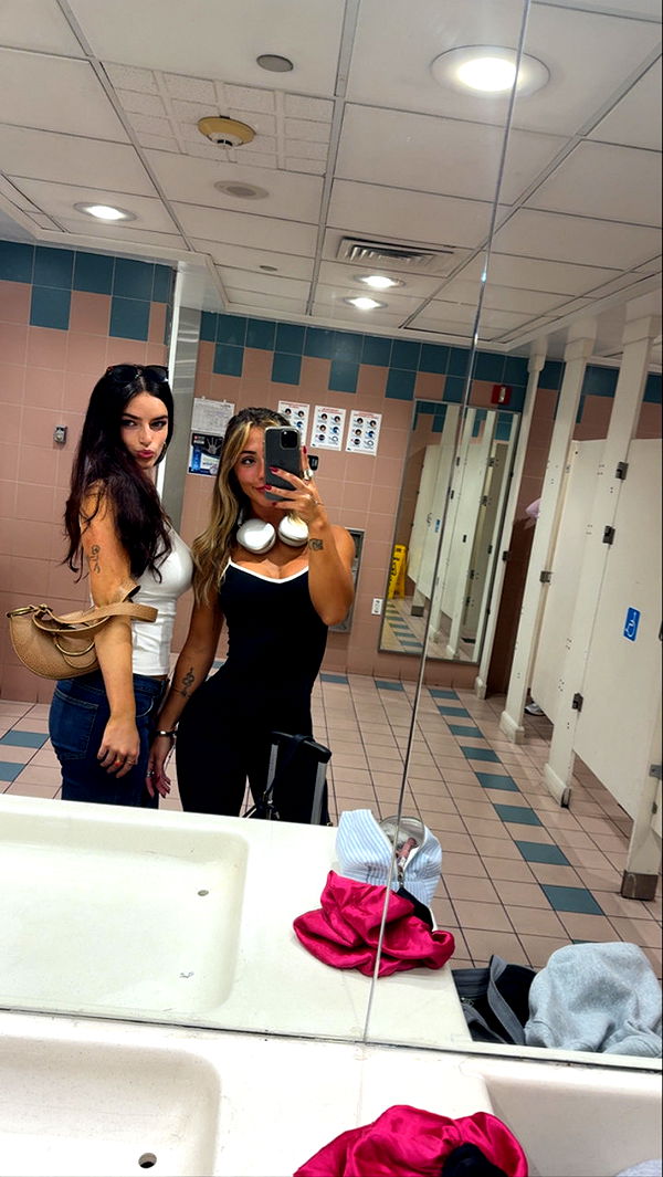 emelye.ender image ~ Altpins