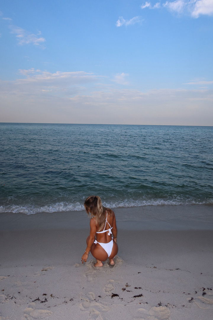 emelye.ender snapchat image archive image