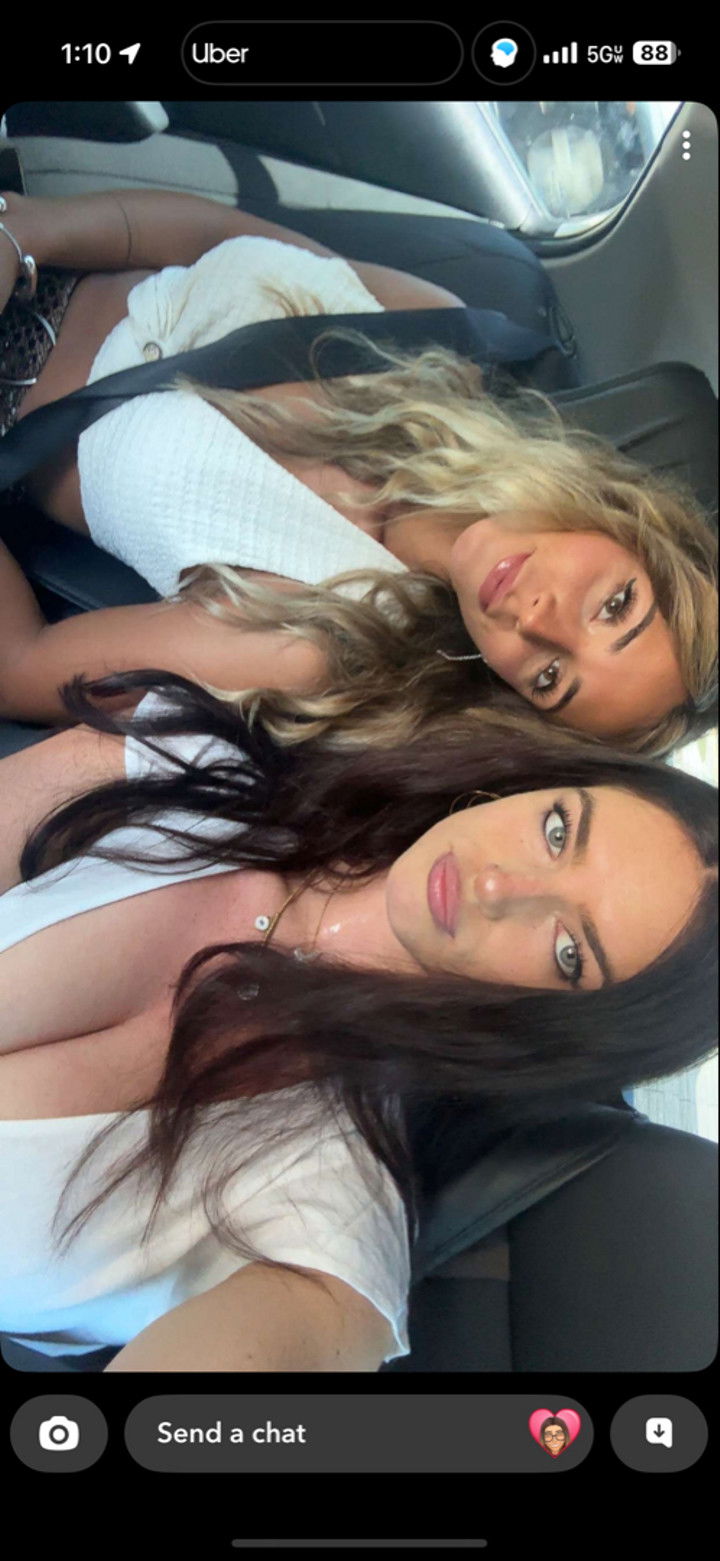 emelye.ender snapchat image archive image