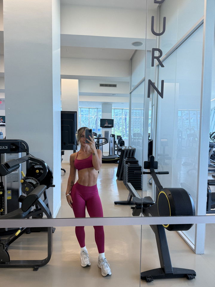 emelye.ender snapchat image archive image