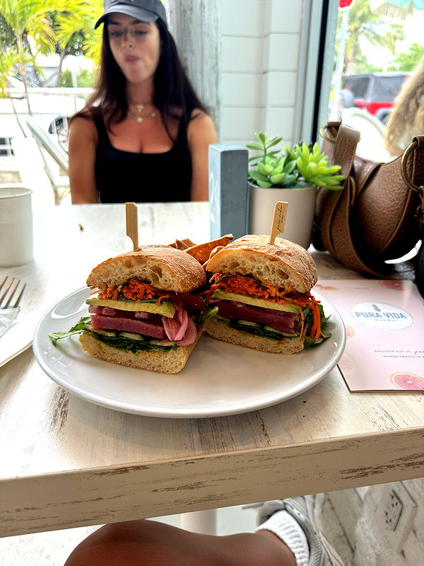 emelye.ender image ~ Altpins